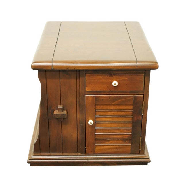 American Ethan Allen Antiqued Pine Old Tavern 25" Storage Accent End Table For Sale - Image 3 of 12