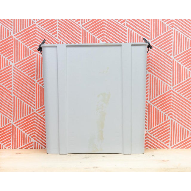 White Olivetti Valentine Typewriter, 1970 For Sale - Image 11 of 13