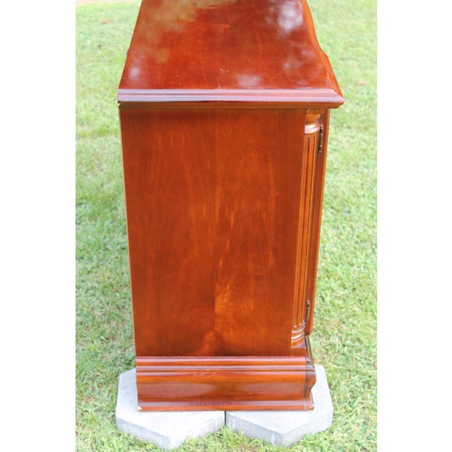 Wood 1980s Lexington Two-Door Mahogany Buffet For Sale - Image 7 of 18