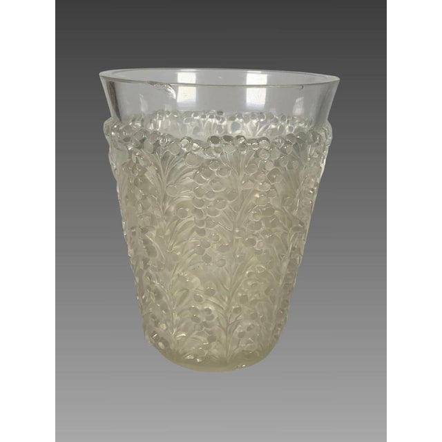 René Lalique Vintage Art Deco St. Tropez Vase by René Lalique for Lalique, 1937 For Sale - Image 4 of 8
