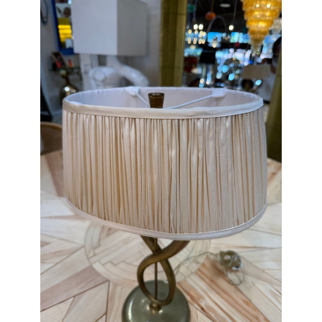 Italian Brass Table Lamp With Twisted Loop Base and Pleated Shade, 1950s For Sale In Los Angeles - Image 6 of 9