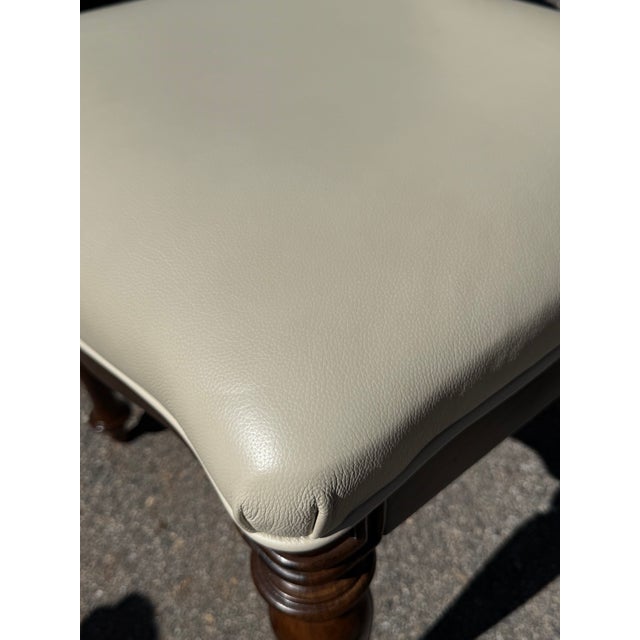 Wood Hooker Furniture Leesburg Oval Dark Wood Dining Table & 8 Leesburg Mahogany Wood Brown Italian Leather Dining Chairs - Set of 9 For Sale - Image 7 of 13