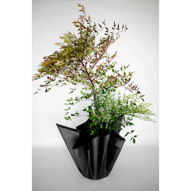 Our classic handkerchief planter is beautifully crafted, clean-lined, and elegantly simple. Created in the style...