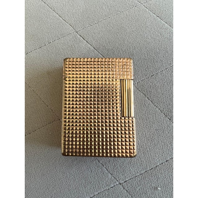 Vintage Gold-Plated Diamond Head Pocket Gas Lighter By S. T. Dupont, Paris For Sale In New York - Image 6 of 18