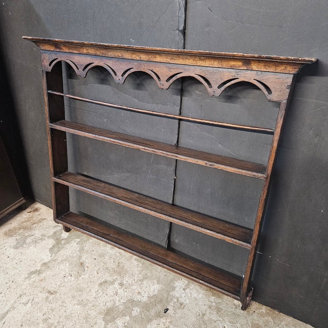 Late 19th Century 19th Century Oak Plate Rack With Shaped Frieze For Sale - Image 5 of 14