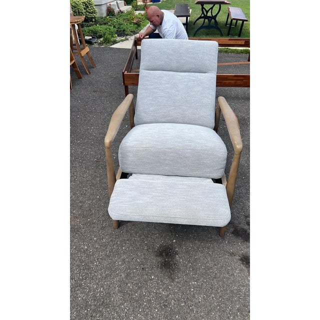 Mid-Century Modern Mid-Century Modern Wooden-Arm Recliner For Sale - Image 3 of 7