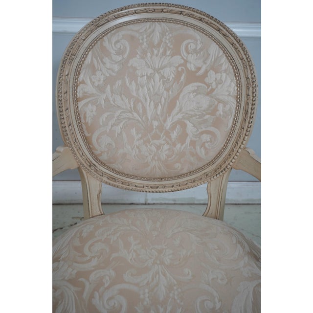 French Set of 8 Louis XVI Painted Medallion Back Dining Chairs For Sale - Image 3 of 18