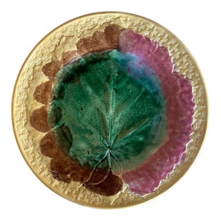 Griffin Smith & Hill Maple Leaf Etruscan Majolica Plate For Sale