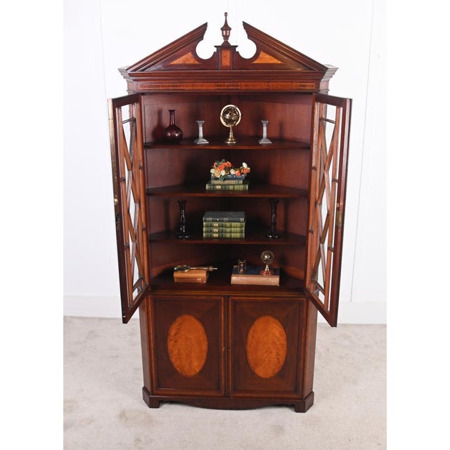 George III Mahogany Corner Display Cabinet, 1820s For Sale - Image 3 of 13