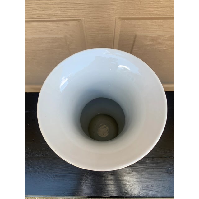 Ceramic Late 20th-Century Chinoiserie Blue, White and Gold Porcelain Vase For Sale - Image 7 of 10