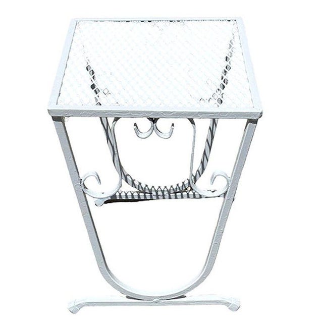 Mid-Century Modern Salterini Style Wrought Iron Mesh Nesting Tables, Set of 3 For Sale - Image 10 of 10