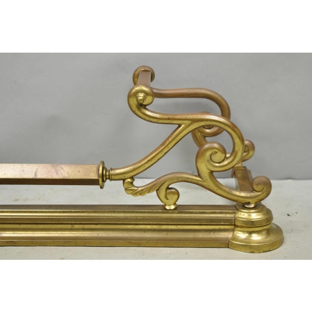 Victorian Antique Victorian Art Nouveau Patinated Brass Scrolling 51" Fireplace Fender For Sale - Image 3 of 13