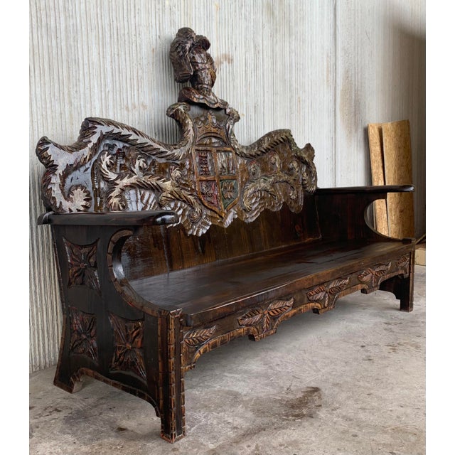 1920s Early 20th Century Spanish Polychromed Hand Carved Oak Settee For Sale - Image 5 of 10