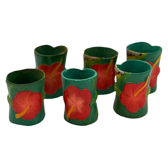 Napkin Rings Holders Hand-painted and hand-carved Floral Green Tropical Theme Set of 6. Charming set of six vintage-...