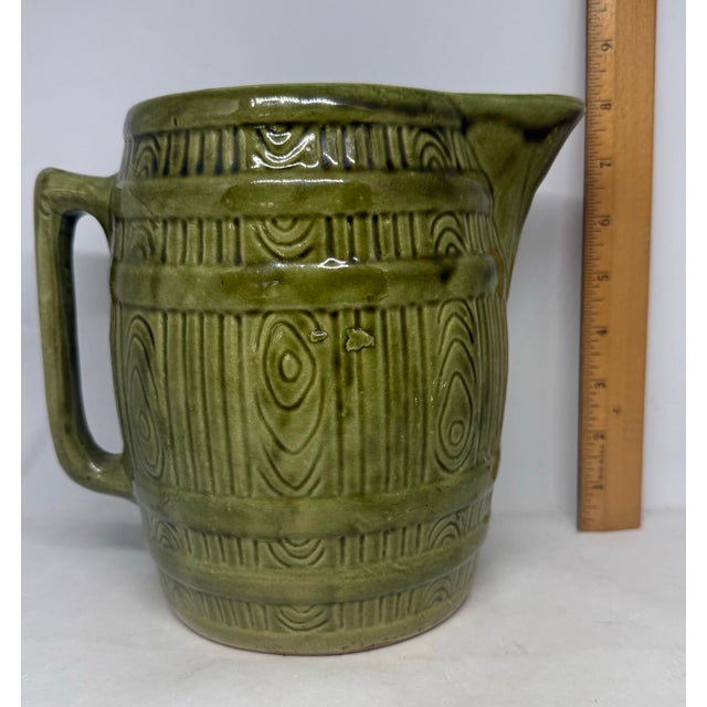 Mid 20th Century Retro Green Yellow Ware Pottery Stoneware Barrel 8” Pitcher For Sale - Image 10 of 12