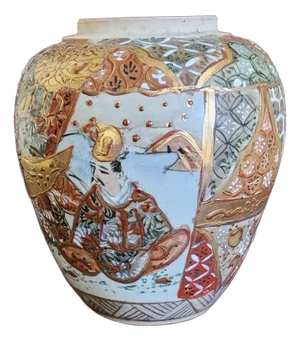 Late 19th Century Japanese Satsuma Porcelain Jar With Ventilating Lid