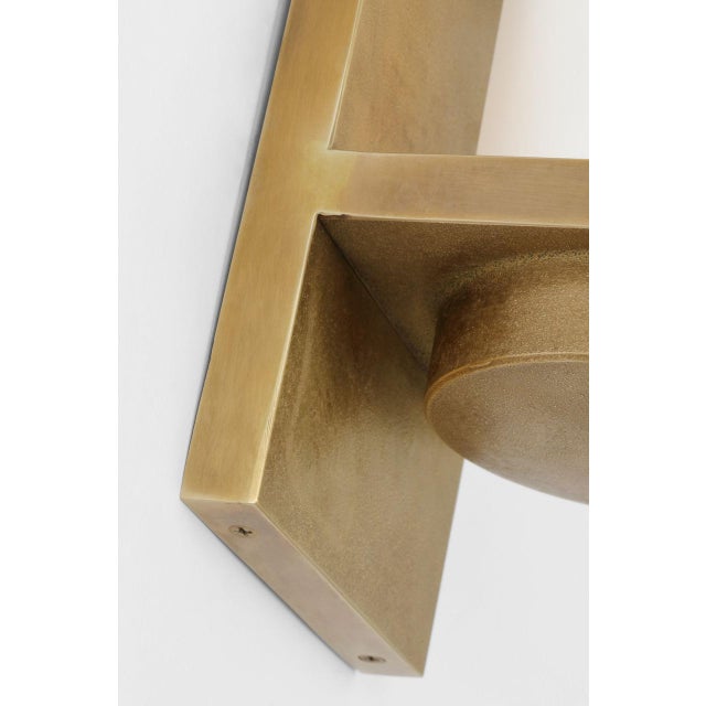 Modern Chapman & Myers for Visual Comfort Signature Cornado 18" Indoor/Outdoor Hurricane Sconce in Museum Brass with Etched Crystal For Sale - Image 3 of 6