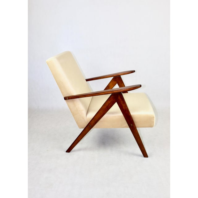 Model B-310 Armchair in Beige Light Velvet, 1970s For Sale - Image 6 of 12