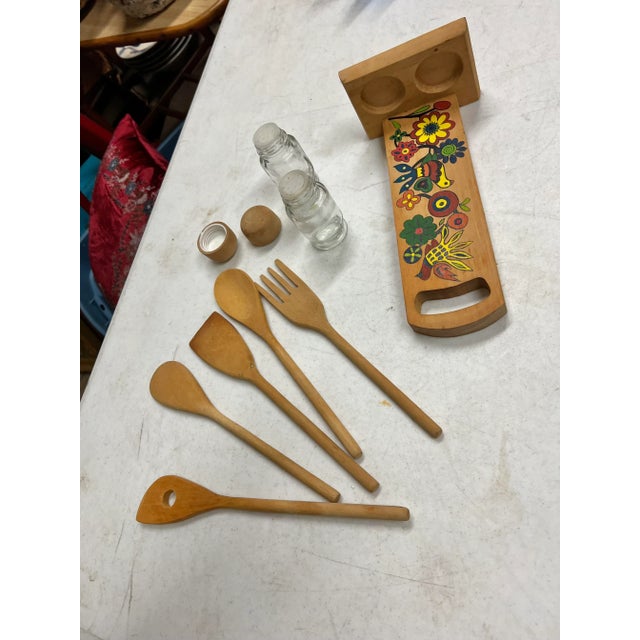 Mid Century Wooden Spoon Holder with Salt & Pepper Set -8 Pieces For Sale - Image 9 of 10