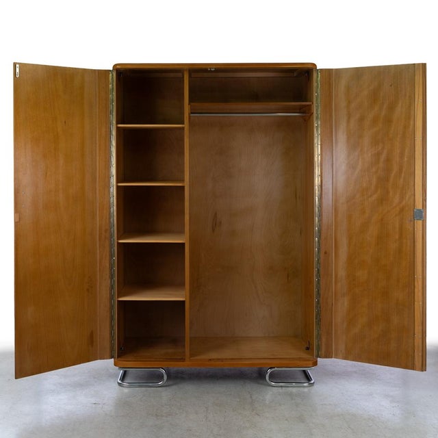 Bauhaus Bauhaus Wardrobe in Ash Veneer, 1930s For Sale - Image 3 of 6