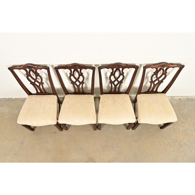 1980s Kindel Furniture Georgian Carved Mahogany Dining Chairs, Set of Four For Sale - Image 5 of 11