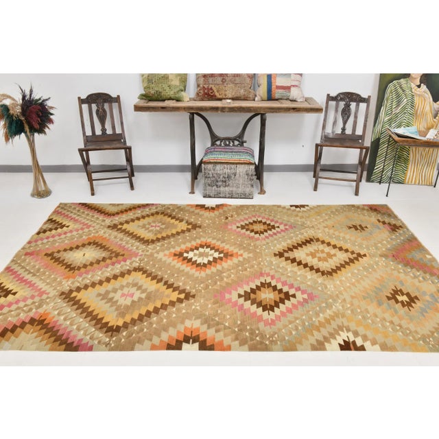 Vintage Kilim Rug, in Flawless conditions. Designed 1960 to 1969