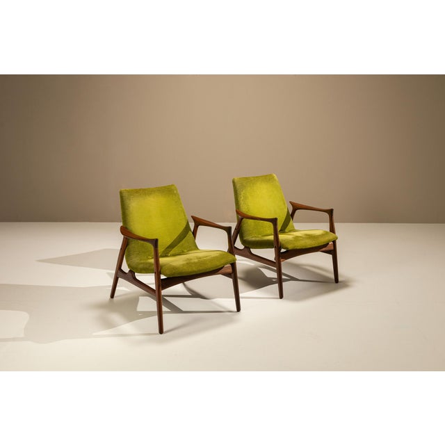 1960s Lounge Chairs attributed to Arne Hovmand-Olsen, Denmark, 1960s, Set of 2 For Sale - Image 5 of 11