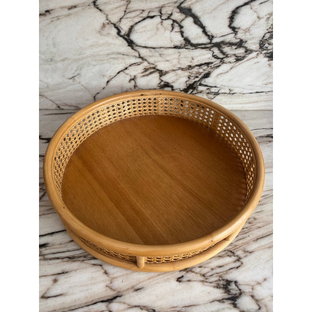 Natural materials large size cane and wood, gorgeous design round tray. Perfect for serving breakfast. Excellent condition.
