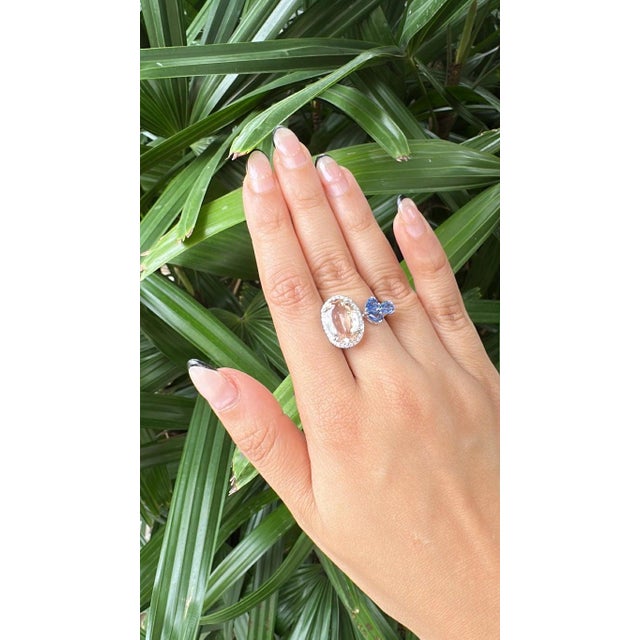 Set in 18k Gold, 4.78 Carats Morganite, Blue Sapphires & Diamonds Cocktail Ring, Us Size 7 For Sale - Image 6 of 9