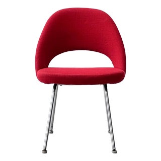 Vintage Executive Chair with Red Fabric Upholstery by Eero Saarinen for Knoll International, 1960s For Sale