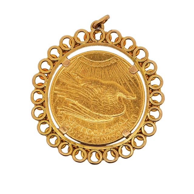 Modern 1924 Lady Liberty Usa 20 Dollar Coin Bezel in 14k Yellow Gold Pendant For Sale - Image 3 of 4