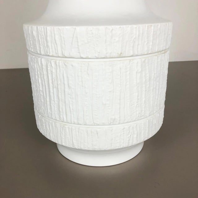 Extra Large German Op Art Porcelain Vase by Richard Scharrer for Thomas, 1970s For Sale - Image 6 of 11