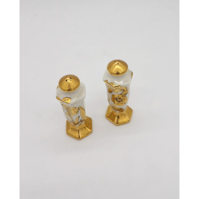 Art Nouveau Antique Stouffer Chicago "Golden Orchid" Salt & Pepper Shakers | Artist Signed B. Bales | 1920s-40s Hollywood Regency Porcelain For Sale - Image 3 of 8