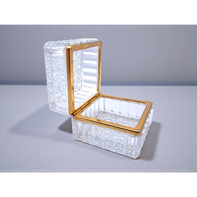 French Crystal Jewelry Box in the style of Baccarat, 1960s For Sale - Image 9 of 9