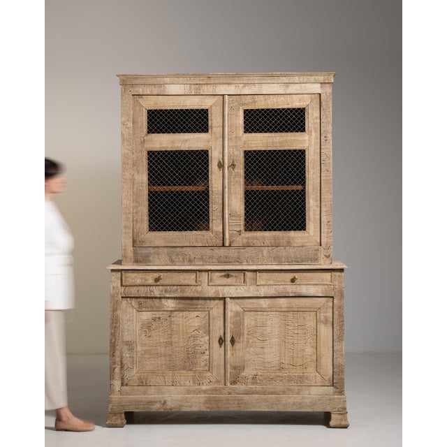 French Provincial 19th Century Oak Cabinet with Mesh Doors For Sale - Image 3 of 13