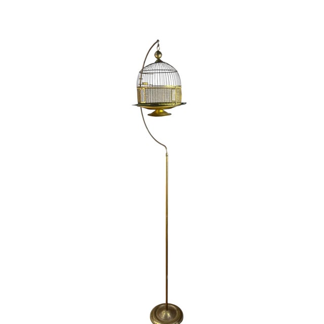 For sale is this very nice antique bird cage made by Hendryx.