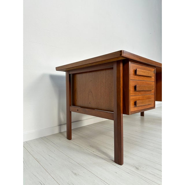 Peter Løvig Nielsen Vintage Danish Teak Writing Desk by Peter Løvig Nielsen for Løvig, 1960s For Sale - Image 4 of 17
