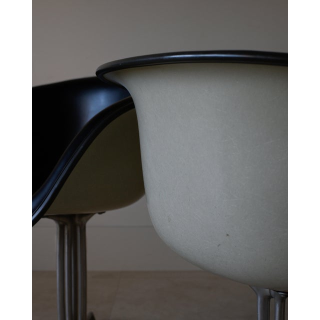 Set of Four La Fonda Chairs by Eames, Fiberglass, Usa, 1960s For Sale - Image 10 of 10
