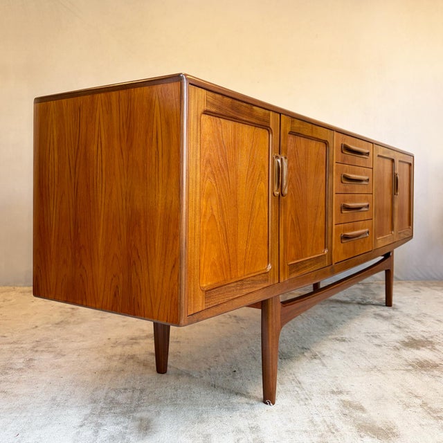 1970s Fresco Teak Sideboard by Victor Wilkins for G-Plan, 1970s For Sale - Image 5 of 18