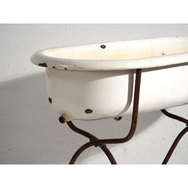 Bathtub in Enamelled Iron Central Europe, 1950 For Sale - Image 9 of 13