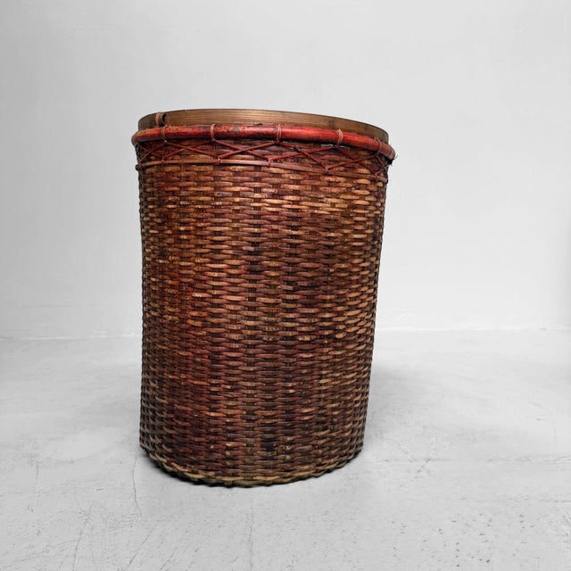 Antique Japanese Bamboo Basket with Red Lacquered Rim, 1930s For Sale - Image 11 of 11