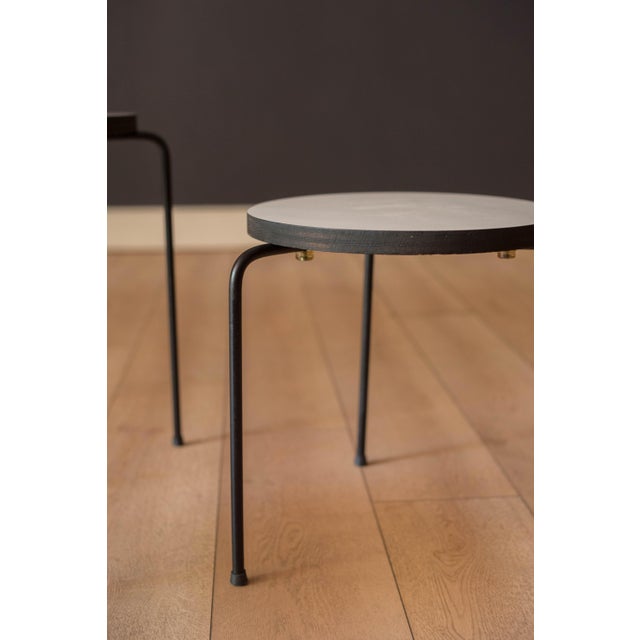 Luther Conover Set of Three Mid Century California Modern Nesting Round Tripod End Tables For Sale - Image 4 of 11