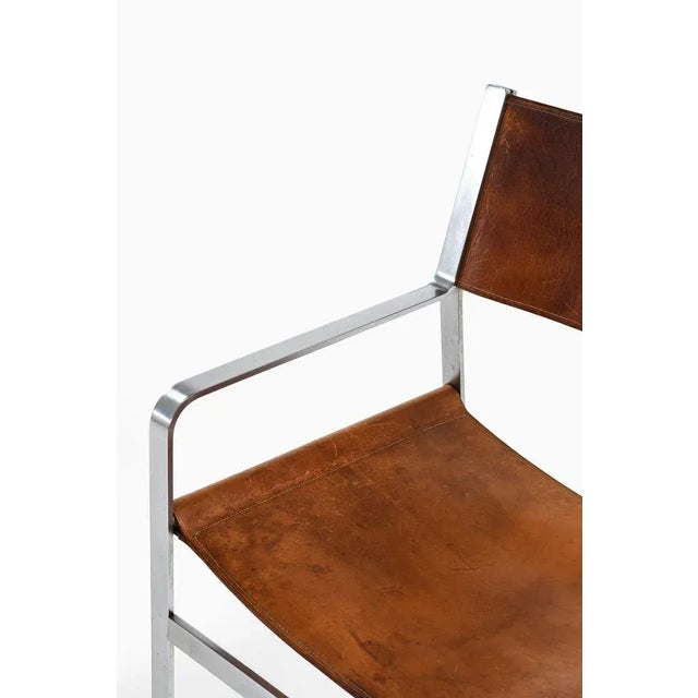 1970s Armchair in Steel and Original Leather attributed to Hans Wegner, 1970s For Sale - Image 5 of 10