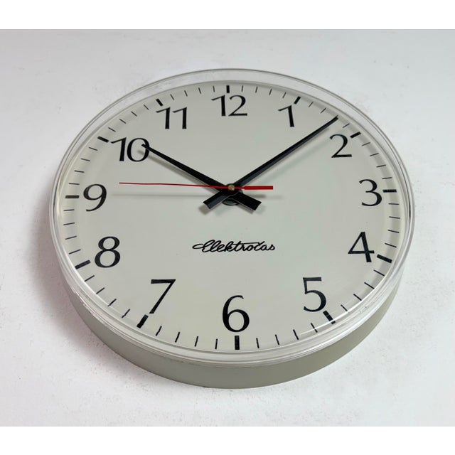 Vintage Office Wall Clock from Elektročas, 1990s For Sale - Image 6 of 18