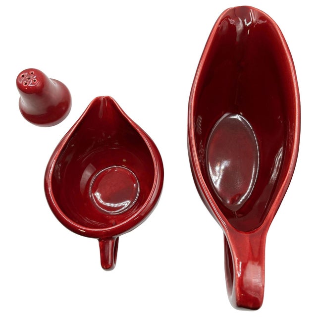 Mid-Century Modern 1950s Mid-Century Modern Burgundy "La Linda" Gravy Boat, Creamer, Salt Shaker Set by Bauer For Sale - Image 3 of 11