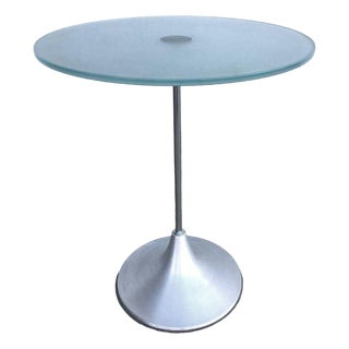1990s Y2K Chrome & Frosted Glass "Bugle Base" Pedestal Side Table For Sale