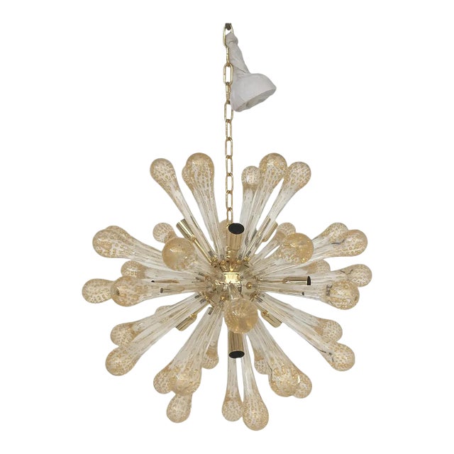 Sputnik Chandelier in Murano Glass With Gold Air Drops and Metal Frame For Sale