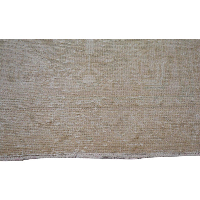 Vintage Turkish Anatolian Knotted Wool Rug, 2'9''x10'5'' For Sale - Image 4 of 5