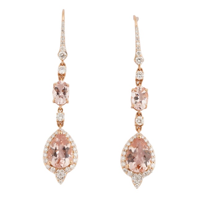 Natura morgenite 4.66cts & diamond 0.96cts earring in 18k gold For Sale