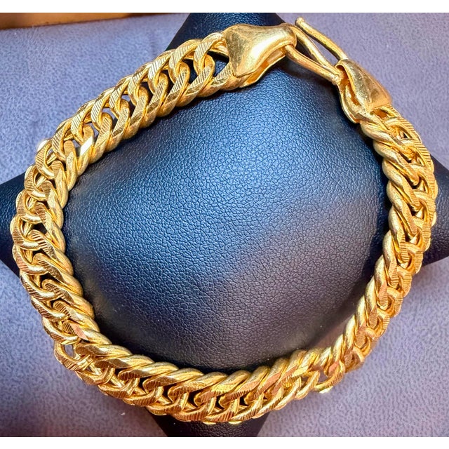 American Link 24 Karat Pure Yellow Gold Solid Bracelet, 73 Gm, Unisex , 8 Inch For Sale - Image 3 of 12